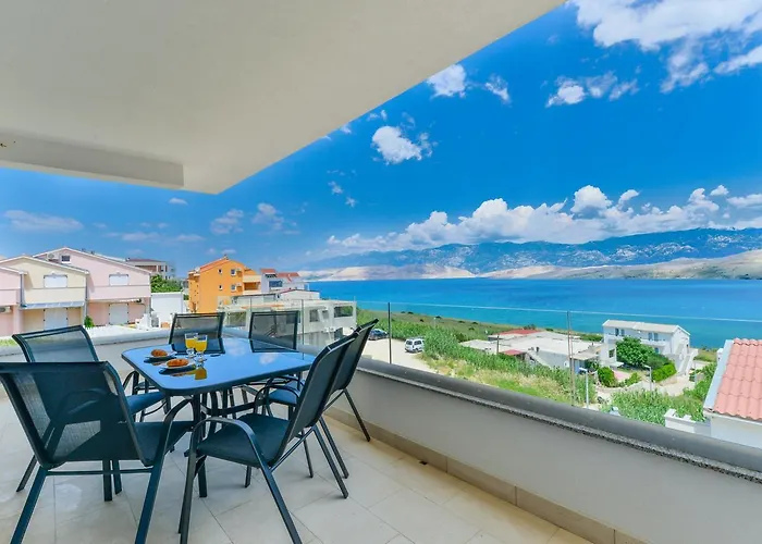 Crowonder Pag View With Amazing Scenery Apartmán