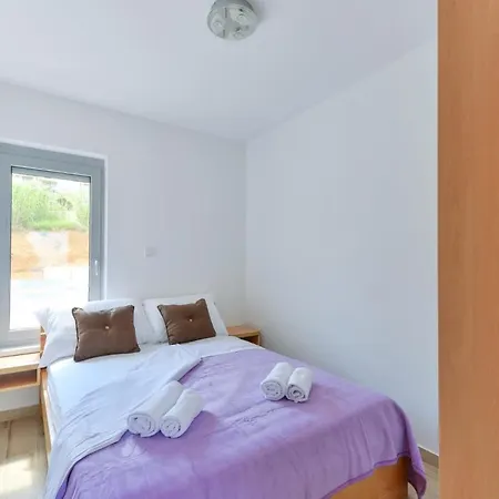 Apartman Crowonder Pag View With Amazing Scenery Pag Town