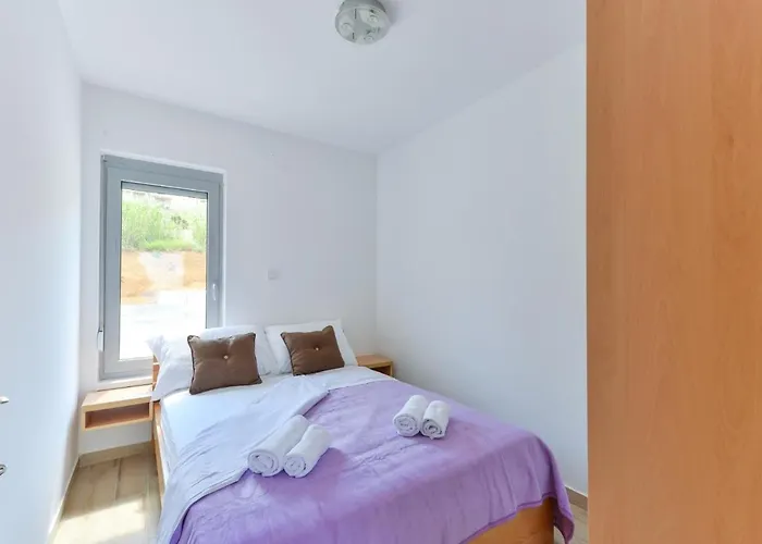 Apartman Crowonder Pag View With Amazing Scenery Pag Town